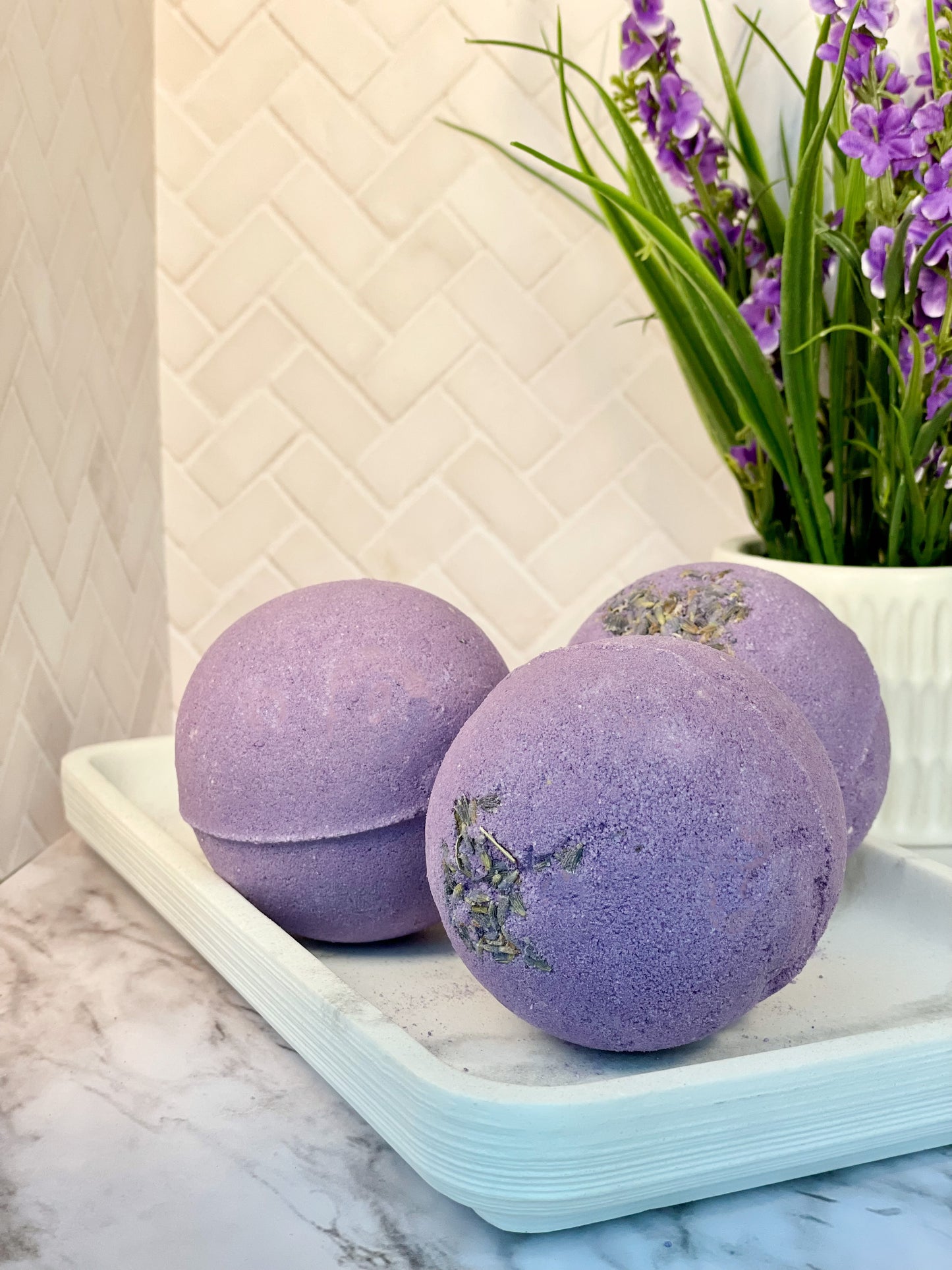 Lovely Lavender XL Bath Bomb